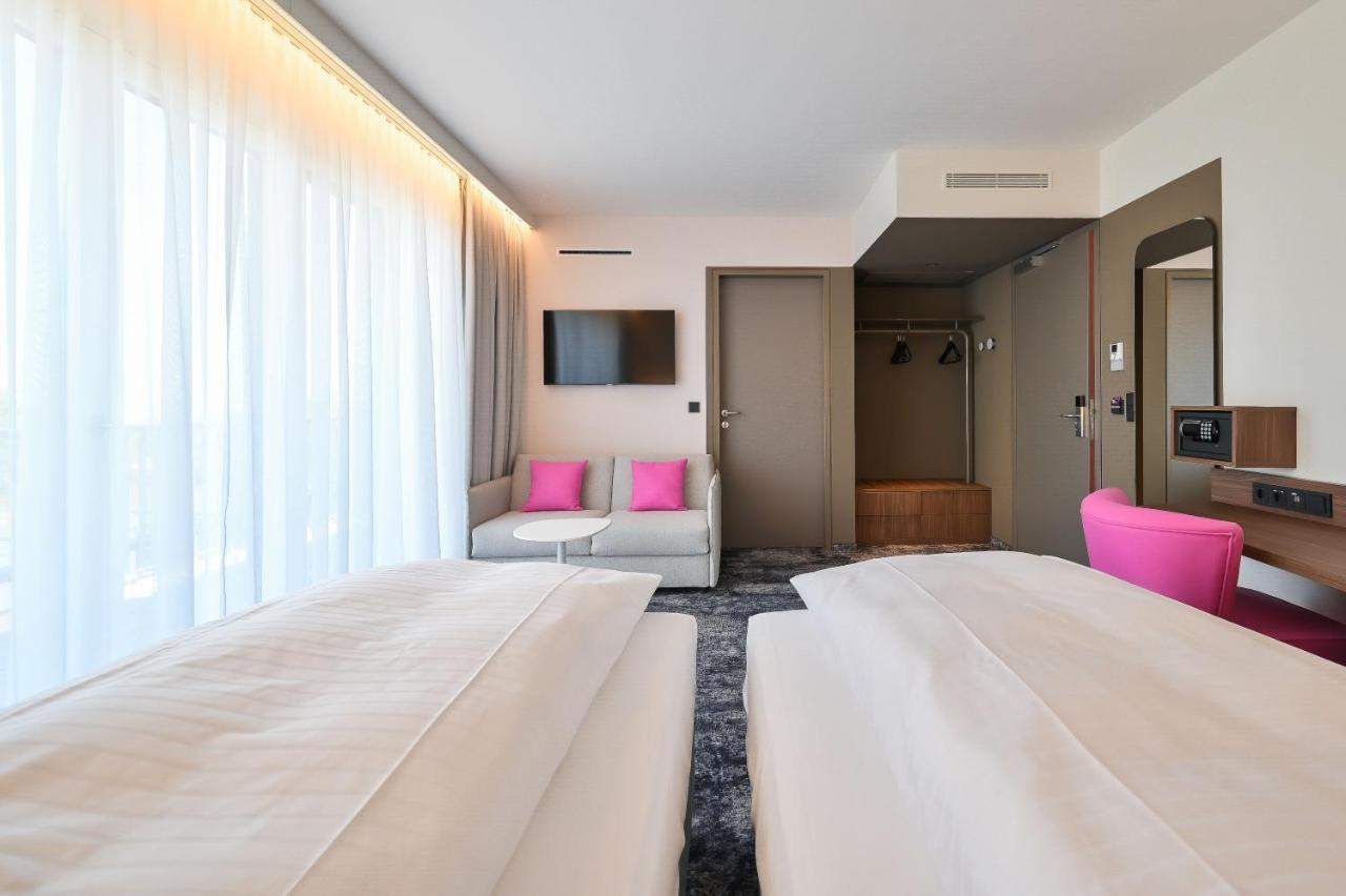 Hotel Le Parc Wiener Neustadt Dış mekan fotoğraf