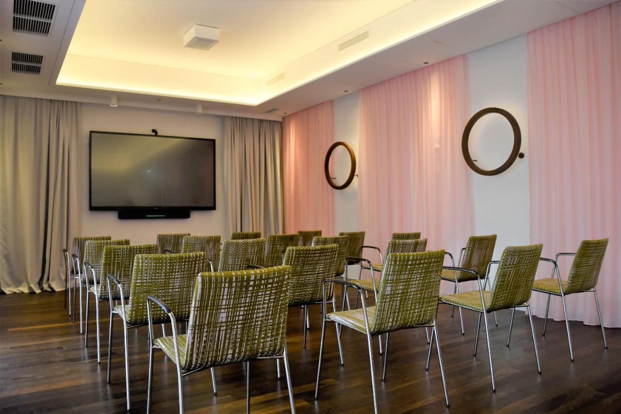 Hotel Le Parc Wiener Neustadt Dış mekan fotoğraf