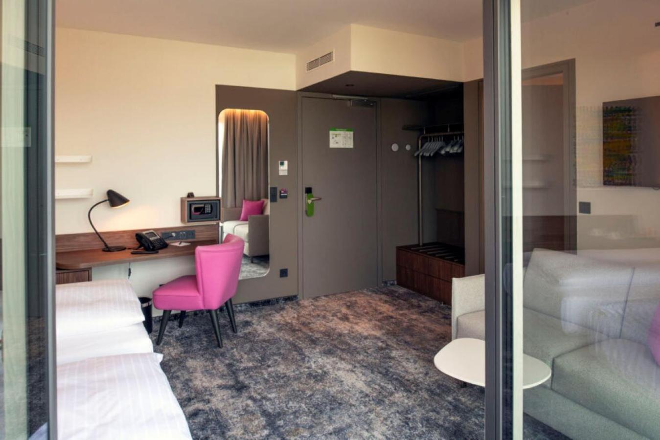Hotel Le Parc Wiener Neustadt Dış mekan fotoğraf