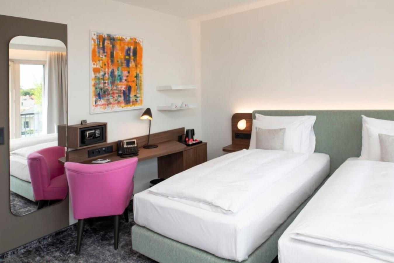 Hotel Le Parc Wiener Neustadt Dış mekan fotoğraf